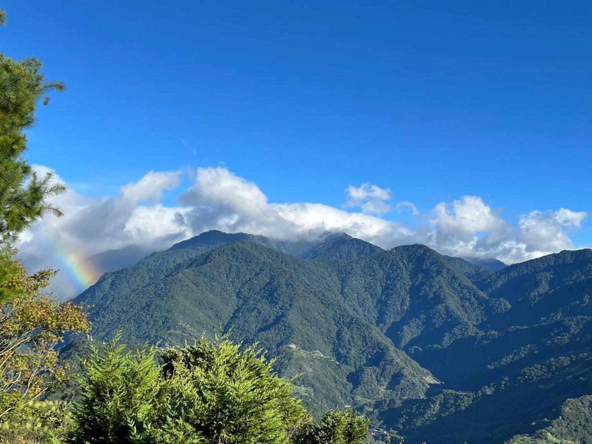 Julie'S Garden, Cingjing - Fon Chin Homestay Nhân Ái Ngoại thất bức ảnh