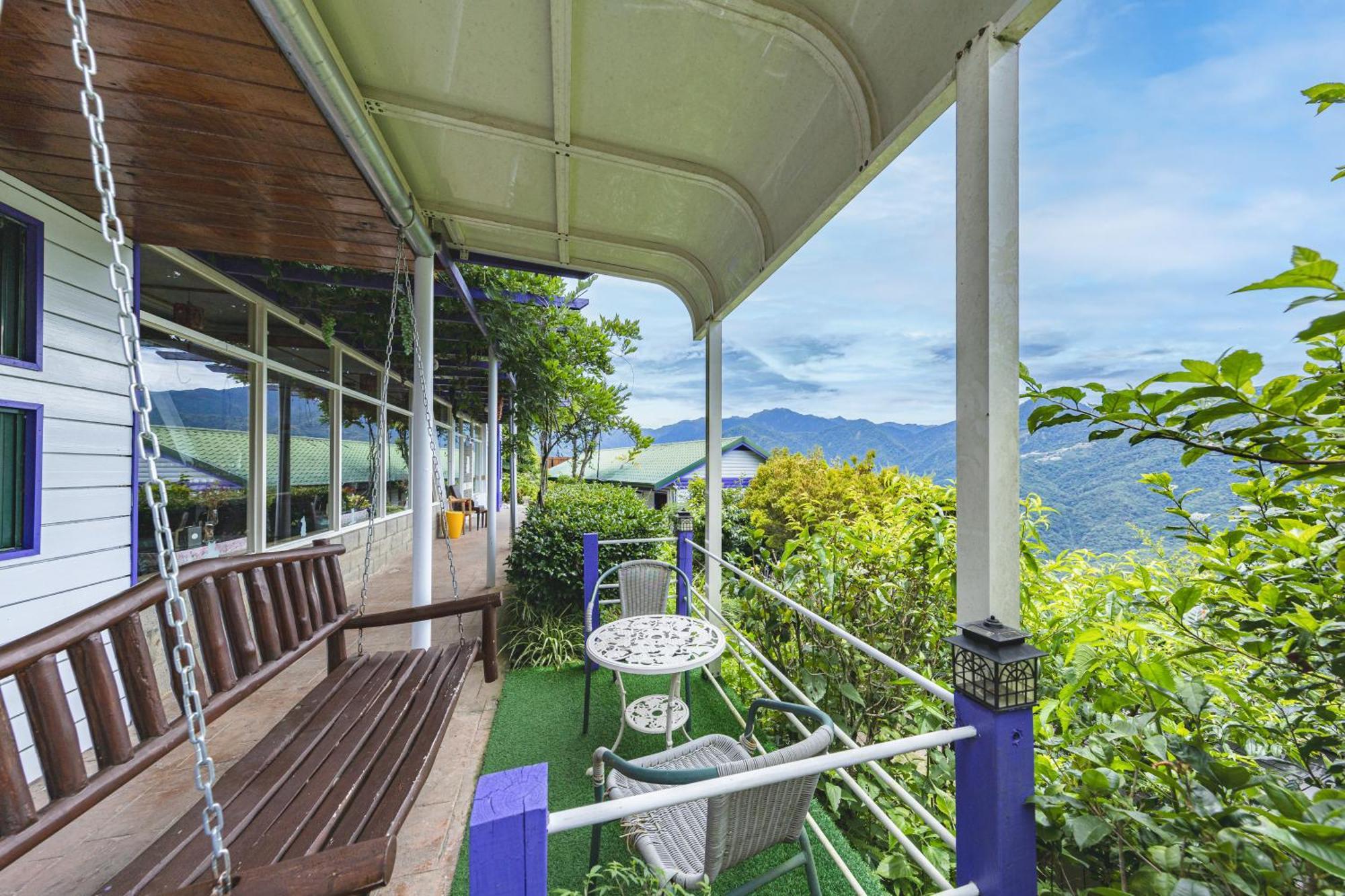 Julie'S Garden, Cingjing - Fon Chin Homestay Nhân Ái Ngoại thất bức ảnh