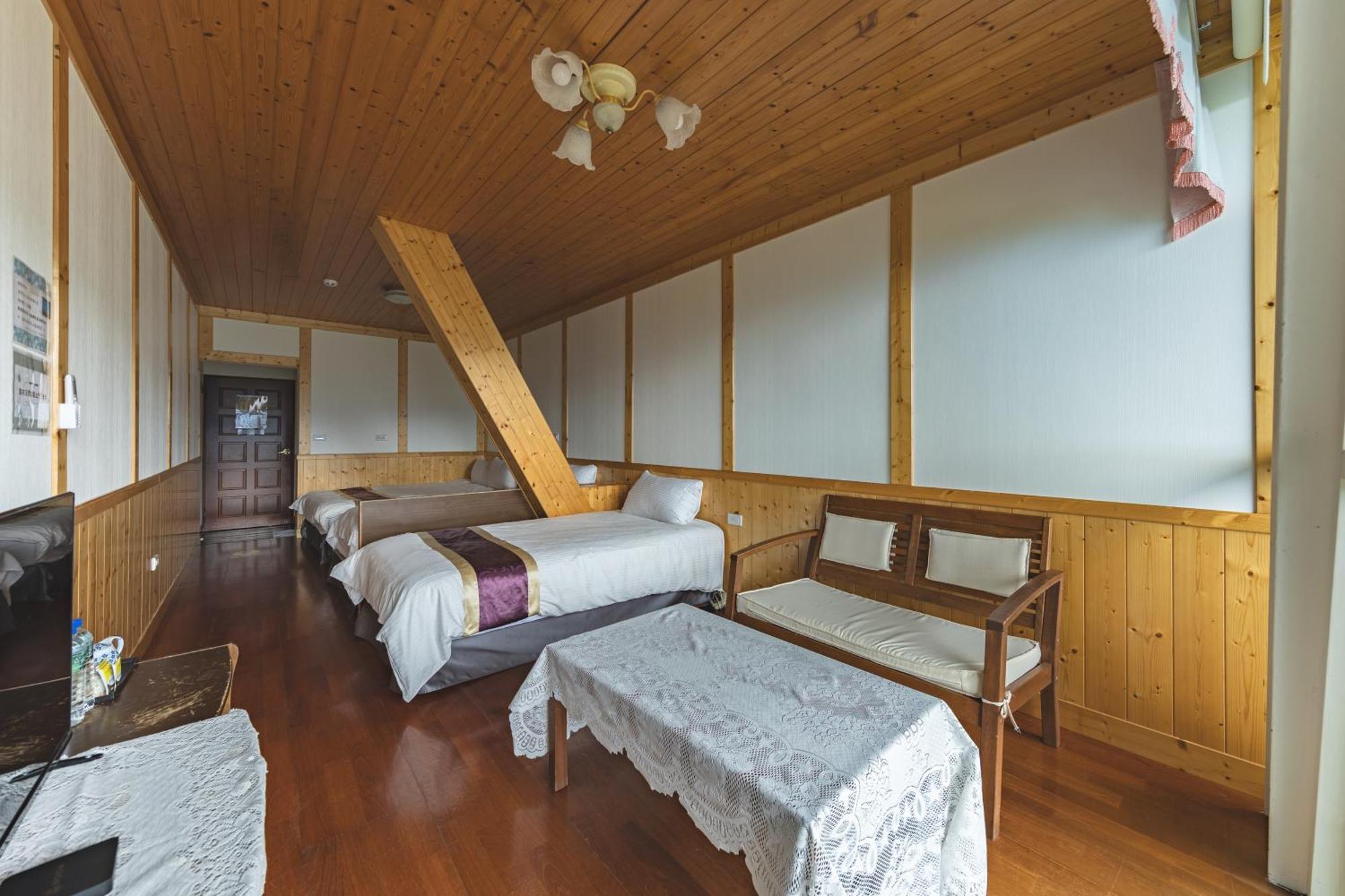Julie'S Garden, Cingjing - Fon Chin Homestay Nhân Ái Ngoại thất bức ảnh